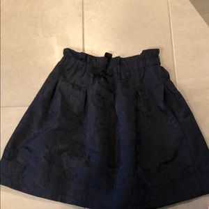Appliqué navy blue skirt